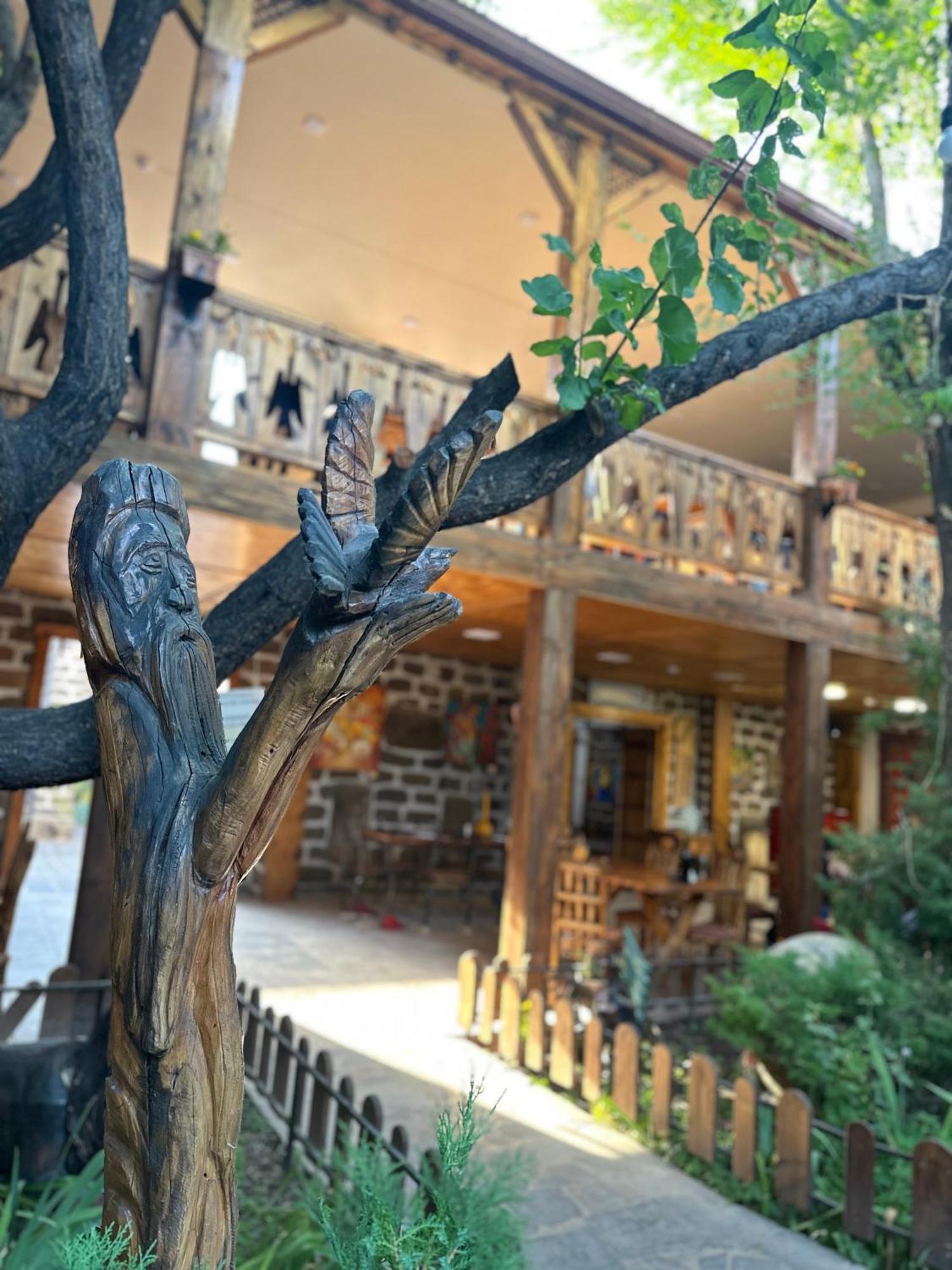 Machanents Art Hotel Vagharshapat Exterior photo
