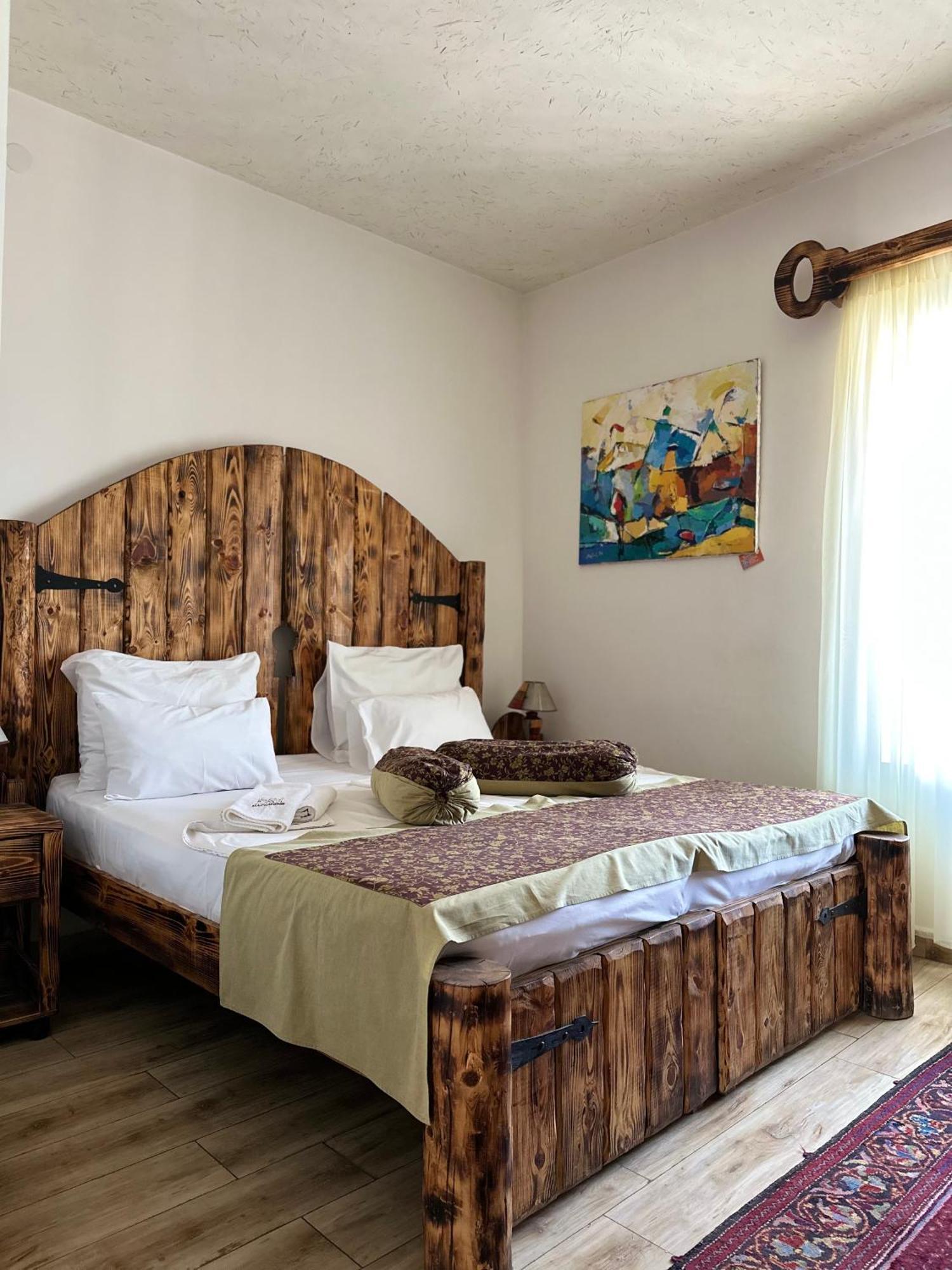 Machanents Art Hotel Vagharshapat Exterior photo